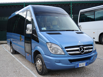 Mercedes Sprinter - 19pax