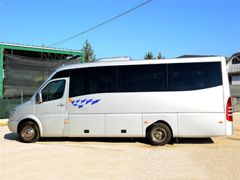 Mercedes Sprinter - 20pax